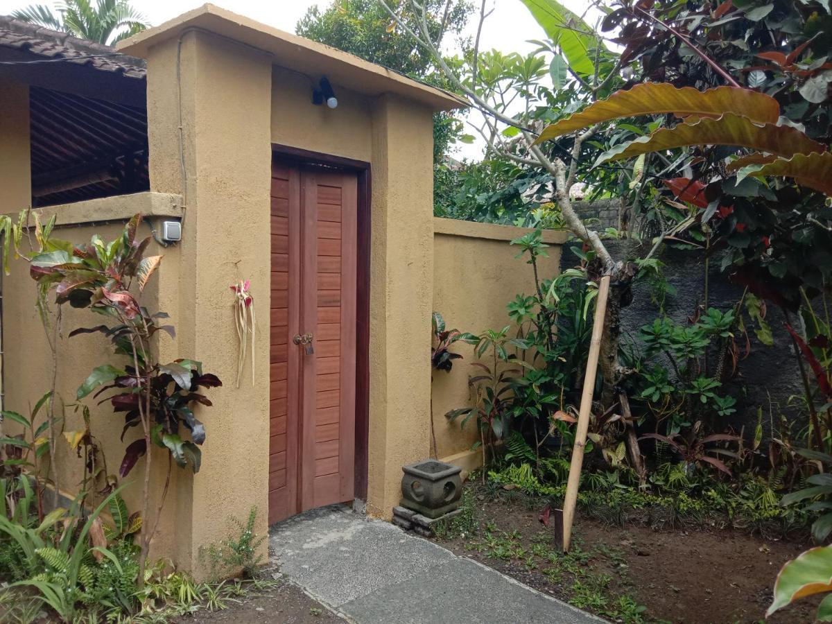 Dedik House विला